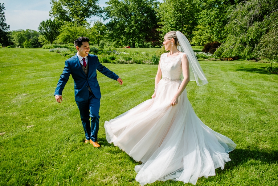 wedding candids