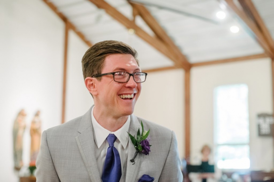 groom reacts to first look