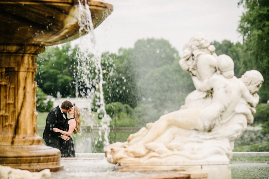 wade oval historical fountain